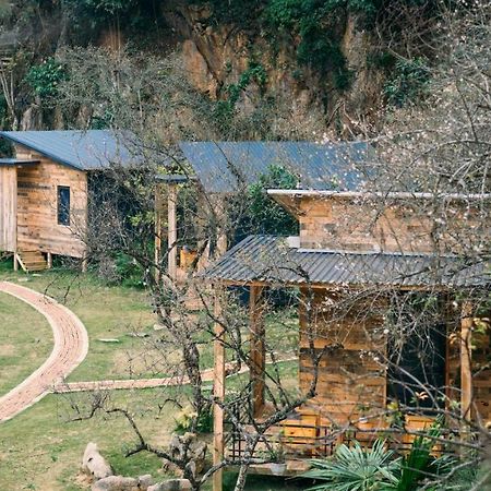Hotel House By Lake Moc Chau Exterior foto