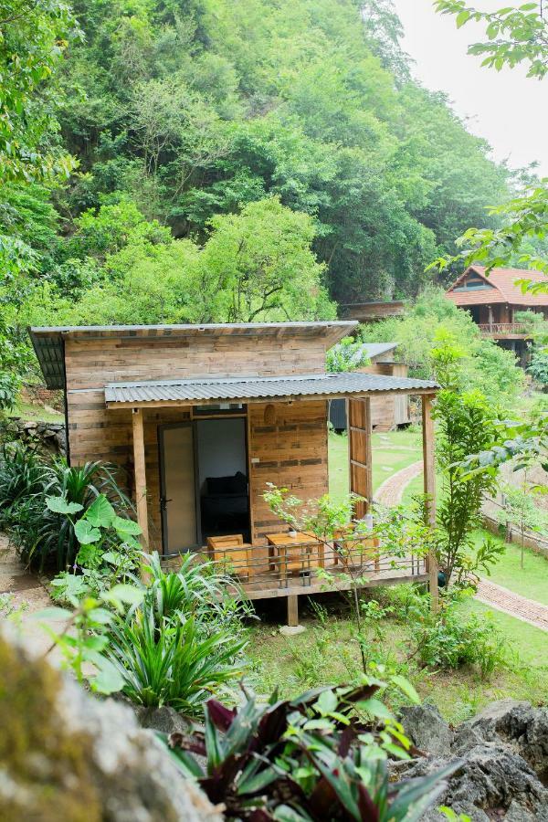 Hotel House By Lake Moc Chau Exterior foto