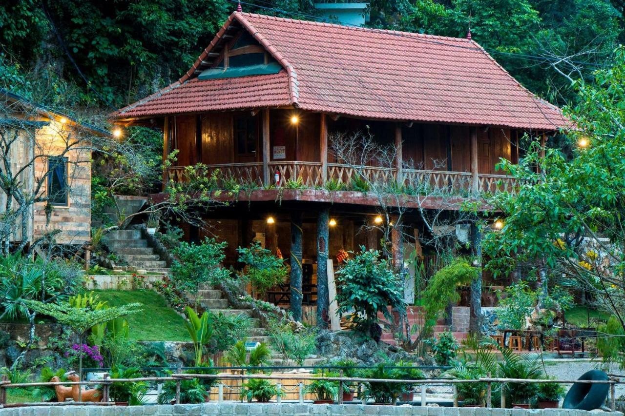 Hotel House By Lake Moc Chau Exterior foto
